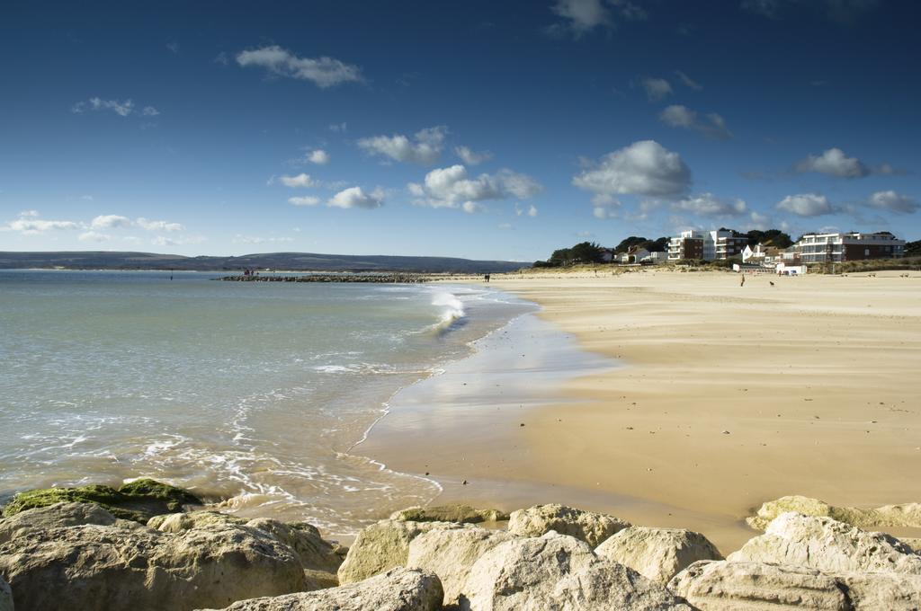 The Canford Poole Bagian luar foto
